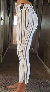 New York & Company Pull on Ankle pants